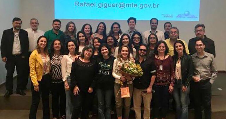 Grupo de Auditores-Fiscais do Trabalho que atuam em projetos para inclusão de pessoas com deficiência.