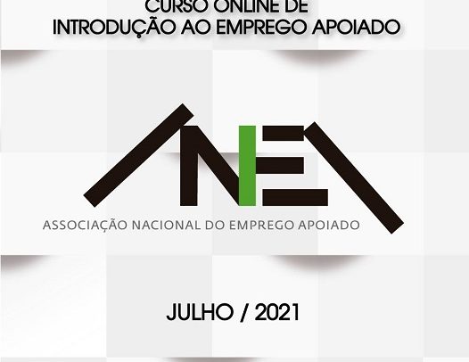 Card com fundo branco. No centro, na parte superior está escrito em preto e caixa alta: curso online de introdução ao emprego apoiado: No centro, está o logo da Anea. Abaixo está escrito Julho /2021. No rodapé, há uma faixa preta.